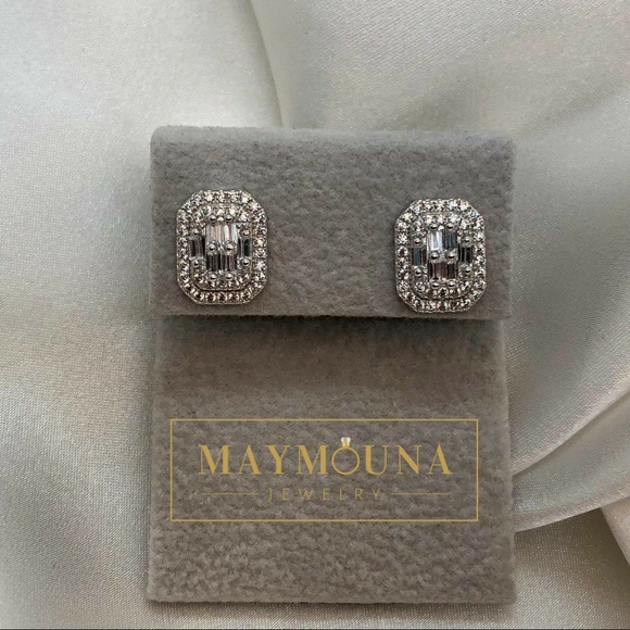 New 🔥 925 Sterling Silver Rectangular CZ Earrings - Picture 1 of 4